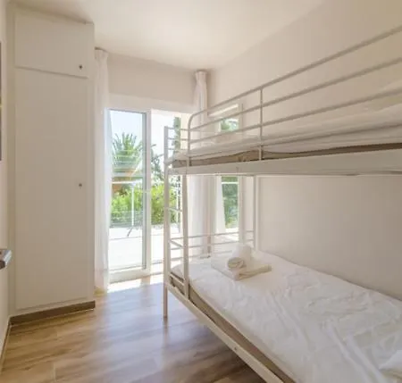 Sleeps 26 With Pool *