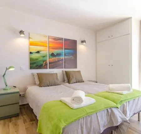 Sleeps 26 With Pool Villa Lloret de Mar