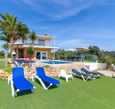 Sleeps 26 With Pool Villa