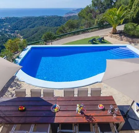 Sleeps 26 With Pool *